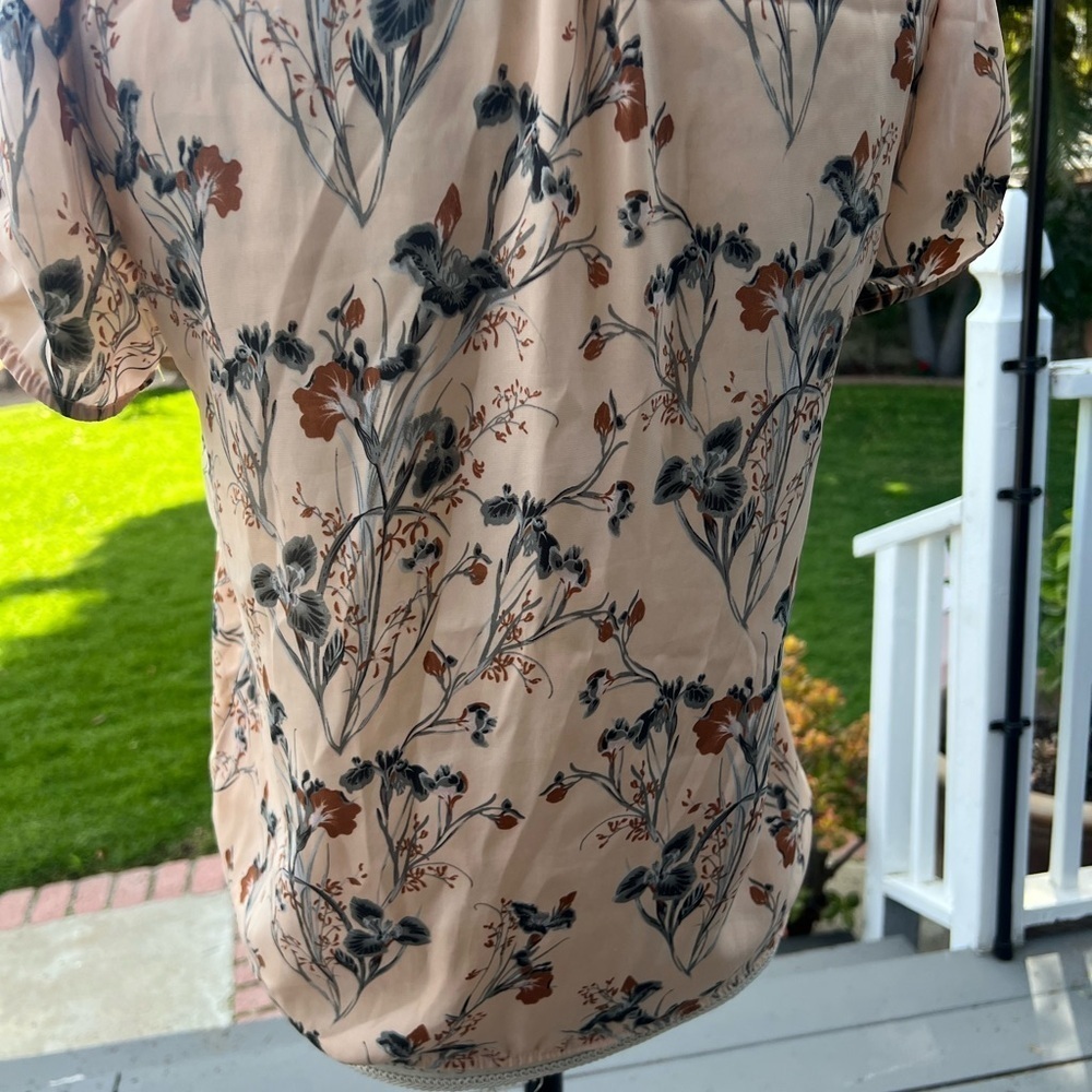 Philosophy Pink and Black Fitted Short Sleeve Blouse - Picture 2 of 10